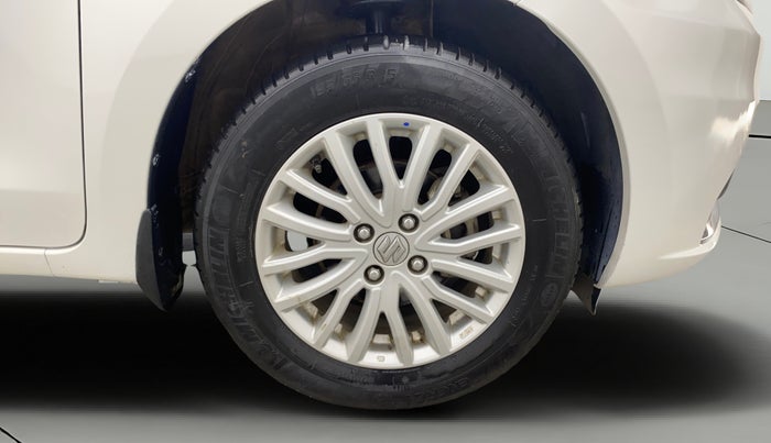 2022 Maruti Dzire ZXI AMT, Petrol, Automatic, 49,916 km, Right Front Wheel