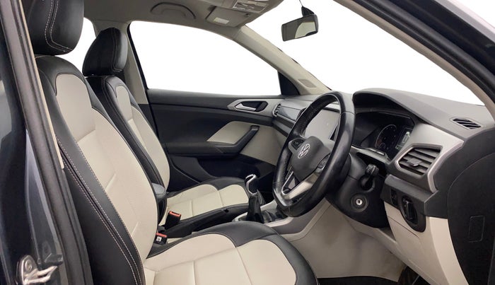 2022 Volkswagen TAIGUN HIGHLINE 1.0 TSI MT, Petrol, Manual, 97,139 km, Right Side Front Door Cabin