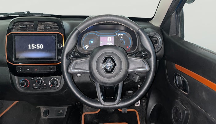 2022 Renault Kwid CLIMBER 1.0 AMT (O) DUAL TONE, Petrol, Automatic, 36,818 km, Steering Wheel Close Up
