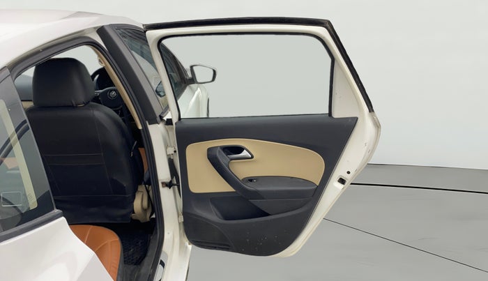 2016 Volkswagen Ameo HIGHLINE1.5L, Diesel, Manual, 1,12,892 km, RHS Rear Door