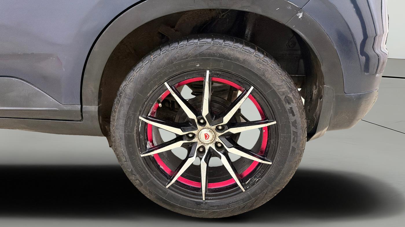 2021 Hyundai VENUE S 1.2, Petrol, Manual, 42,245 km, Left Rear Wheel