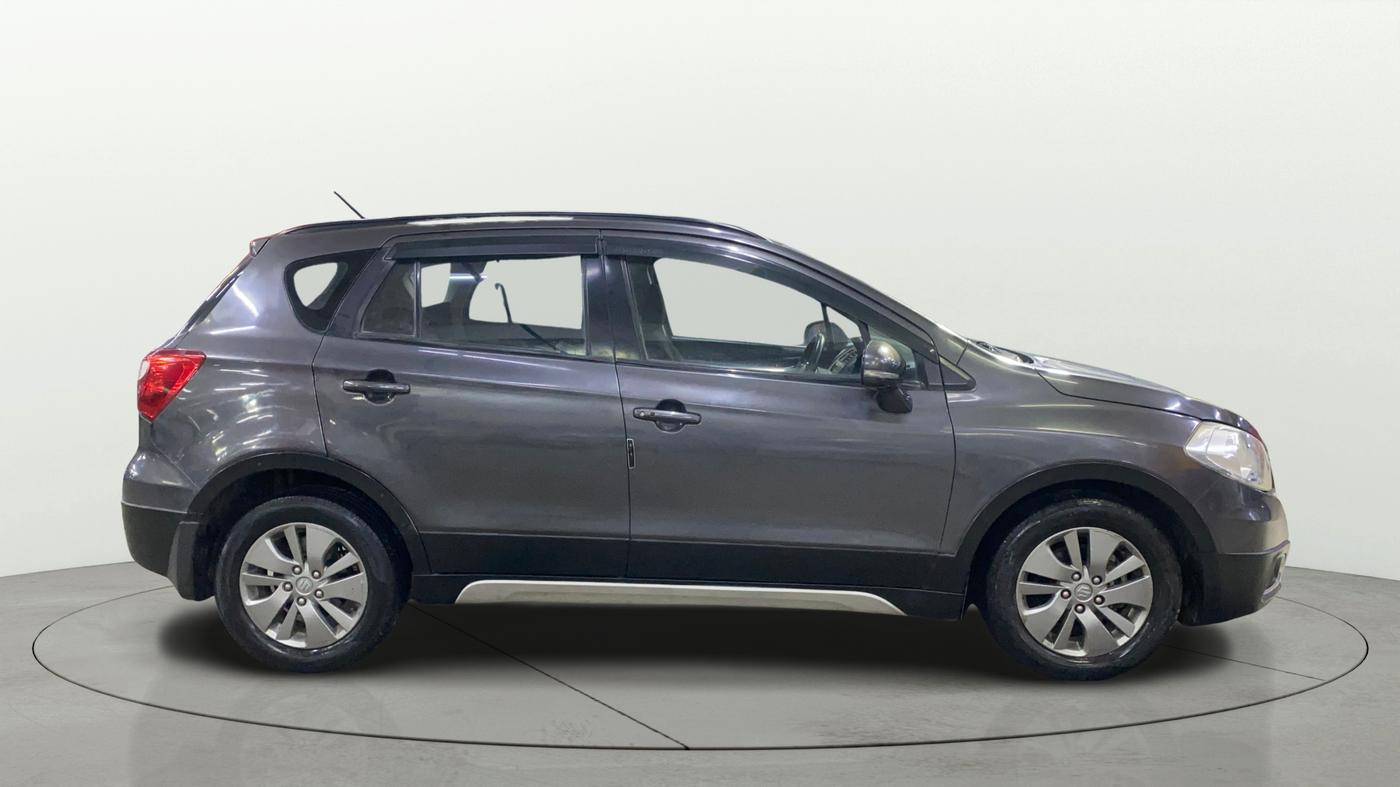 2016 Maruti S Cross ZETA 1.3, Diesel, Manual, 1,29,390 km, Right Side View