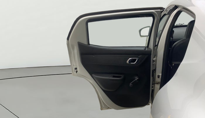 2018 Renault Kwid RXT 1.0, Petrol, Manual, 32,849 km, LHS Rear Door