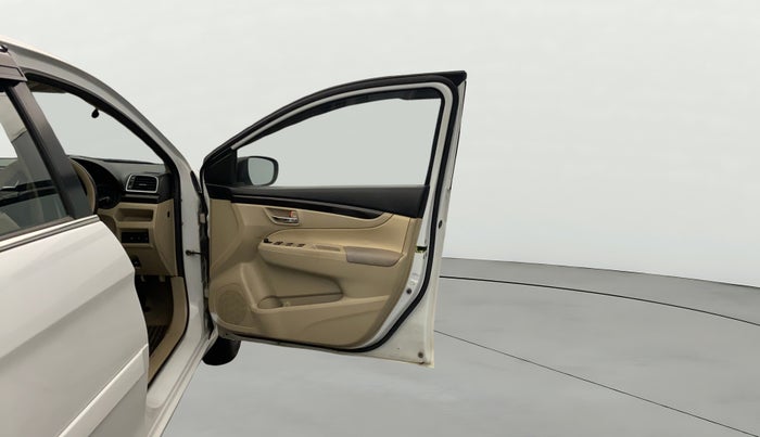 2017 Maruti Ciaz VXI+, Petrol, Manual, 50,000 km, RHS Front Door