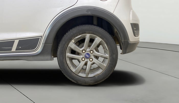 2018 Ford FREESTYLE TITANIUM 1.5 DIESEL, Diesel, Manual, 44,620 km, Left Rear Wheel