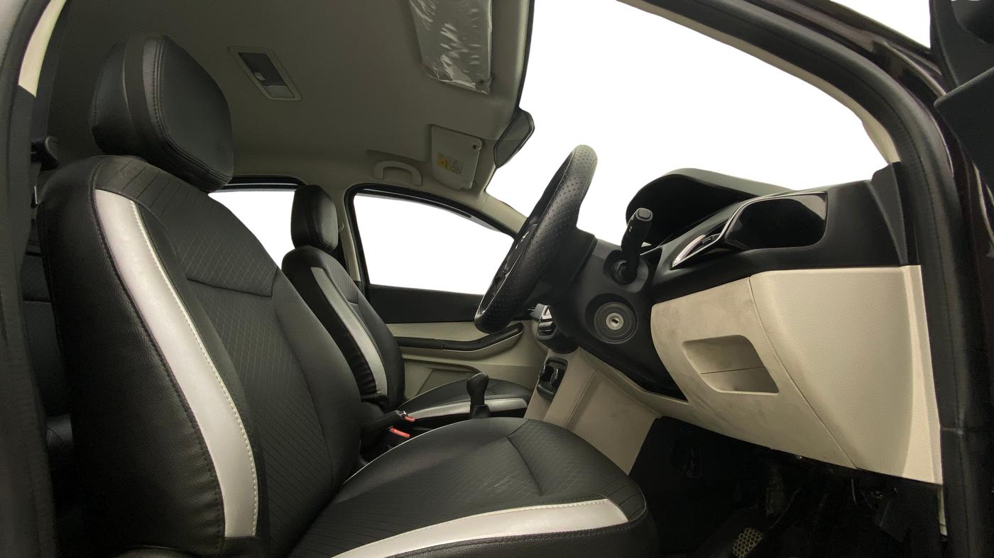2022 Tata Tiago XZ PLUS PETROL, Petrol, Manual, 39,262 km, Right Side Front Door Cabin