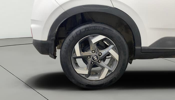 2019 Hyundai VENUE SX 1.0 TURBO, Petrol, Manual, 1,01,334 km, Right Rear Wheel