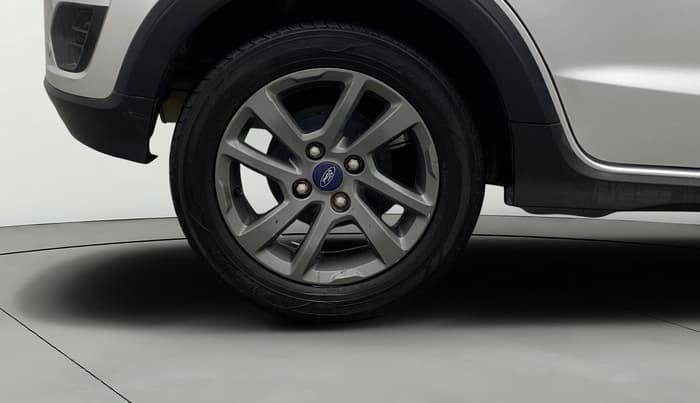 2019 Ford FREESTYLE TITANIUM 1.2 PETROL, Petrol, Manual, 82,703 km, Right Rear Wheel