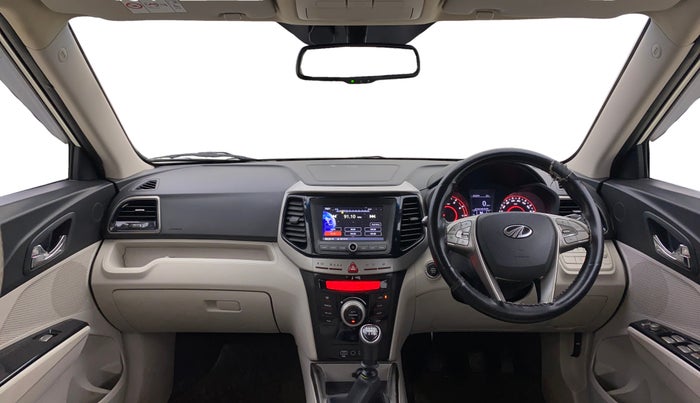 2020 Mahindra XUV300 W8 (O) 1.2 PETROL, Petrol, Manual, 42,702 km, Dashboard