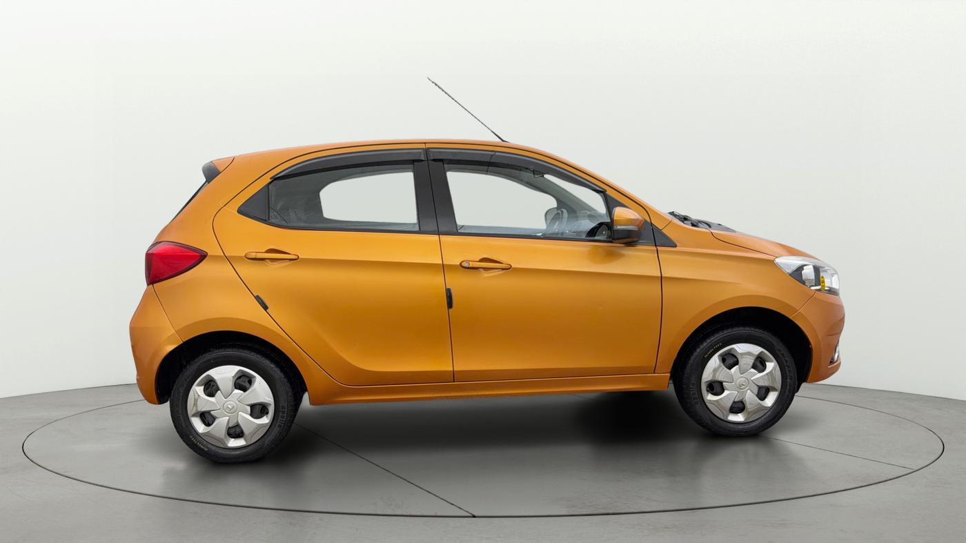 2018 Tata Tiago XZ PETROL, Petrol, Manual, 60,058 km, Right Side View