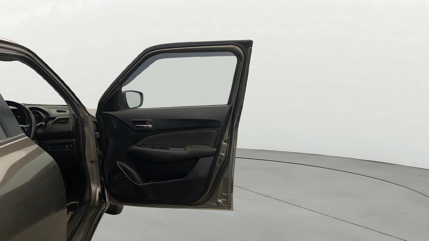 2023 Maruti Swift VXI, Petrol, Manual, 38,329 km, RHS Front Door