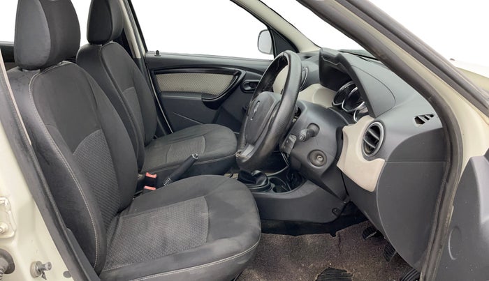 2015 Renault Duster RXL PETROL, Petrol, Manual, 51,751 km, Right Side Front Door Cabin