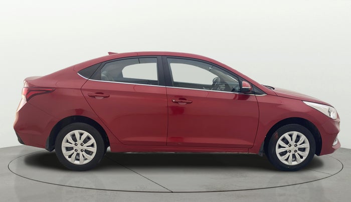 2018 Hyundai Verna 1.4 EX PETROL, Petrol, Manual, 77,257 km, Right Side View