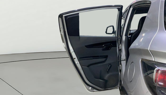 2018 Mahindra KUV 100 NXT K2 D 6S, Diesel, Manual, 68,448 km, LHS Rear Door