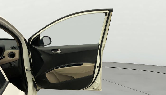 2016 Hyundai Xcent SX 1.2, Petrol, Manual, 78,511 km, RHS Front Door