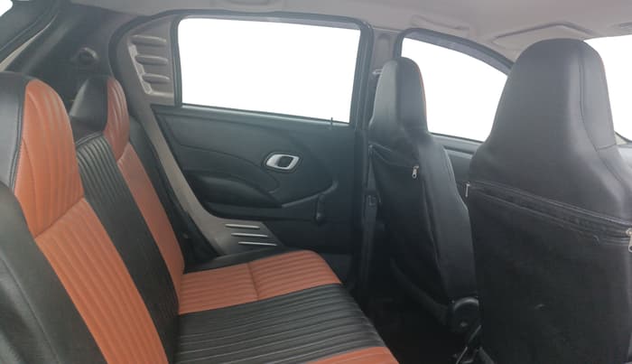2018 Datsun Redi Go T (O), Petrol, Manual, 40,640 km, Right Side Rear Door Cabin