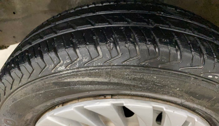 2015 Maruti Wagon R 1.0 LXI CNG, CNG, Manual, 78,270 km, Left Front Tyre Tread