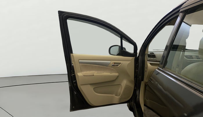 2014 Maruti Ertiga VXI CNG, CNG, Manual, 77,691 km, LHS Front Door