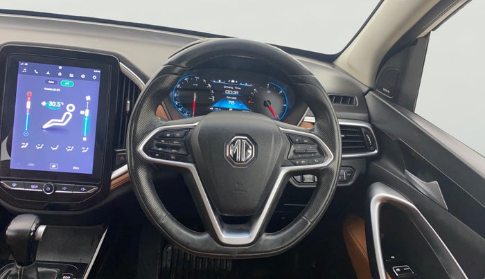 2021 MG HECTOR PLUS SHARP 1.5 PETROL TURBO CVT 6-STR, Petrol, Automatic, 39,075 km, Steering Wheel Close Up