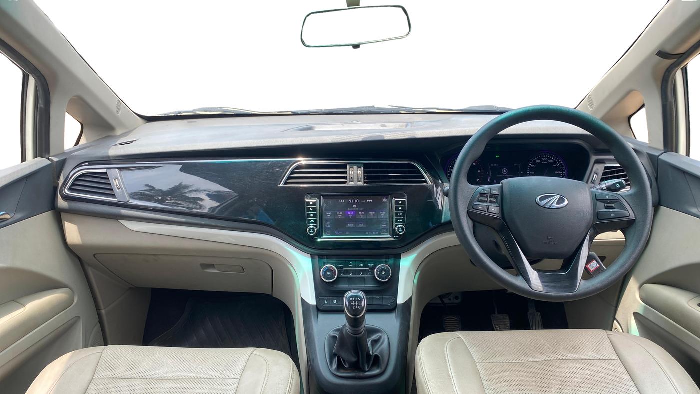 2020 Mahindra MARAZZO M6 8 STR, Diesel, Manual, 73,902 km, Dashboard