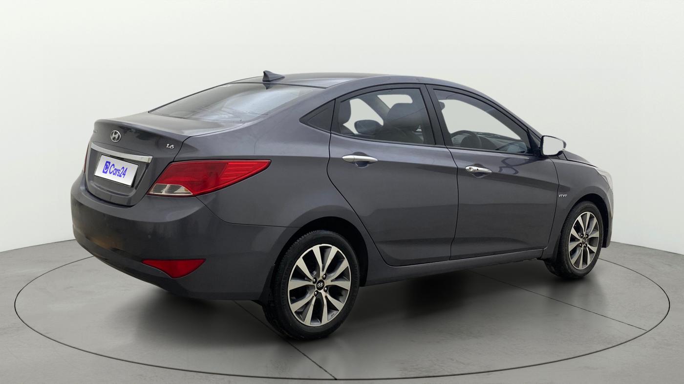 2015 Hyundai Verna FLUIDIC 4S 1.6 VTVT S(O), Petrol, Manual, 33,049 km, Right Back Diagonal