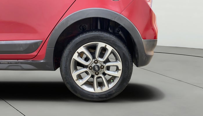 2016 Hyundai i20 Active 1.4 SX, Diesel, Manual, 1,22,376 km, Left Rear Wheel