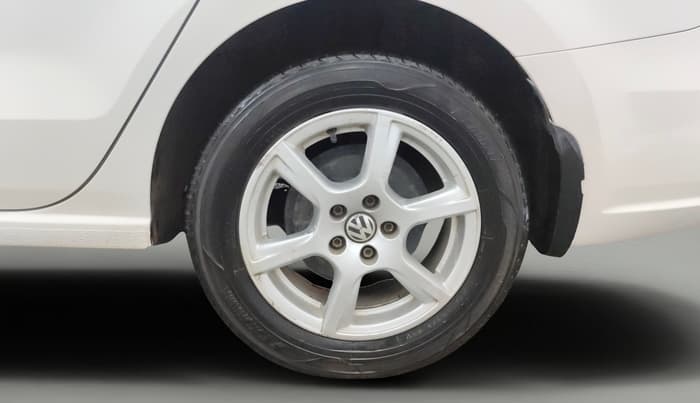 2013 Volkswagen Vento HIGHLINE 1.6 MPI, CNG, Manual, 93,651 km, Left Rear Wheel
