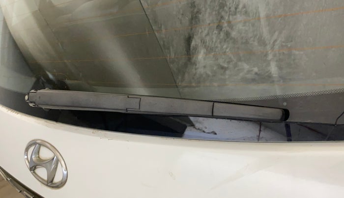 2023 Hyundai ALCAZAR PLATINUM 1.5 TURBO PETROL MT 7STR, Petrol, Manual, 2,045 km, Rear Wiper