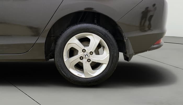 2015 Honda City 1.5L I-VTEC V MT, Petrol, Manual, 1,05,966 km, Left Rear Wheel