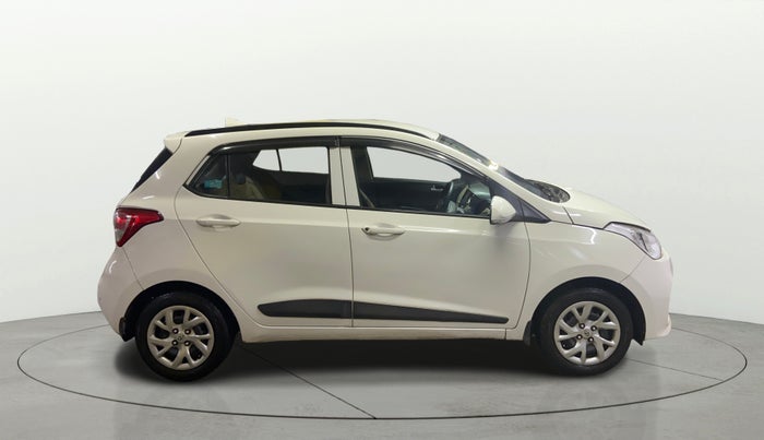2017 Hyundai Grand i10 SPORTZ 1.2 KAPPA VTVT, Petrol, Manual, 41,714 km, Right Side View