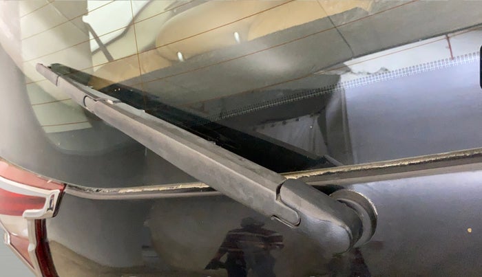 2021 Mahindra XUV500 W9 AT, Diesel, Automatic, 67,343 km, Rear Wiper