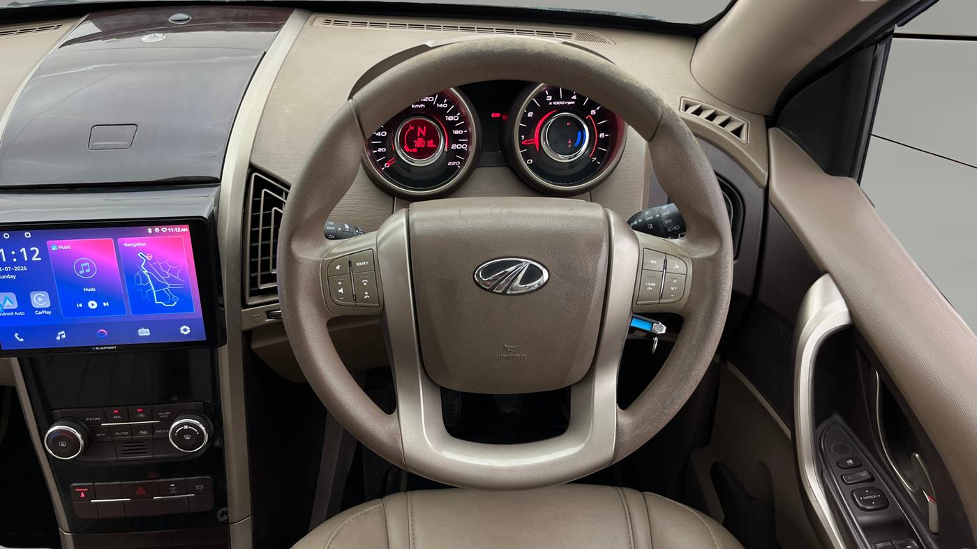 2014 Mahindra XUV500 W6, Diesel, Manual, 78,018 km, Steering Wheel Close Up