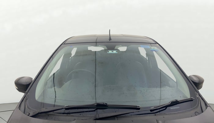 2016 Ford New Figo TREND 1.2 PETROL, Petrol, Manual, 79,879 km, Front Windshield