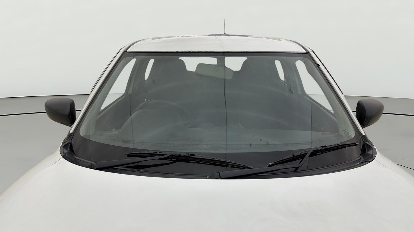 2022 Maruti Swift LXI, Petrol, Manual, 38,115 km, Front Windshield