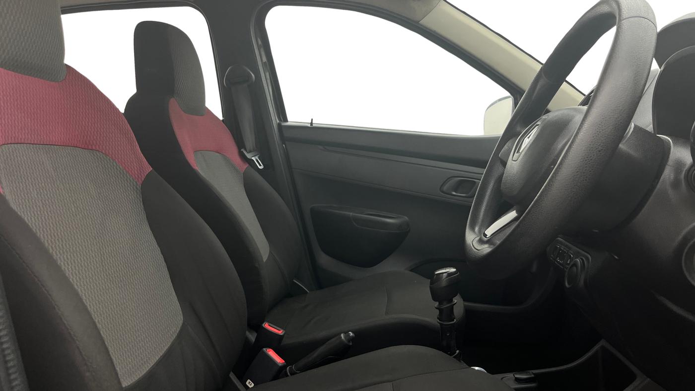 2017 Renault Kwid RXT 0.8, Petrol, Manual, 48,300 km, Right Side Front Door Cabin