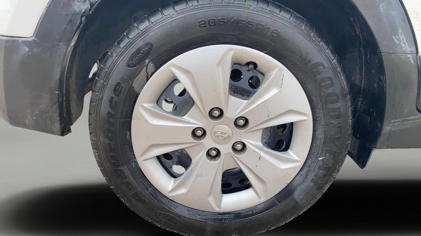 2015 Hyundai Creta S 1.6 PETROL, Petrol, Manual, 68,857 km, Right Rear Wheel