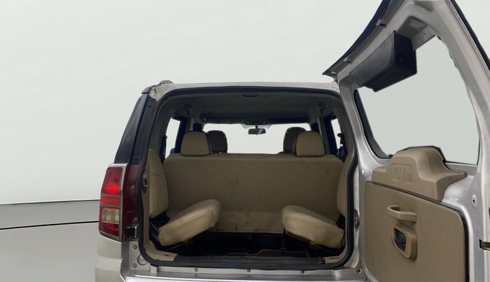 2018 Mahindra TUV300 T8, Diesel, Manual, 1,16,362 km, Boot Open Zoomed View