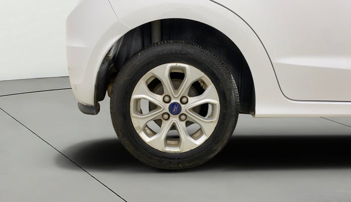 2017 Ford New Figo TITANIUM 1.2 PETROL MT, Petrol, Manual, 47,608 km, Right Rear Wheel