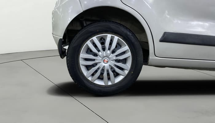 2017 Maruti Wagon R 1.0 VXI AMT, Petrol, Automatic, 47,347 km, Right Rear Wheel