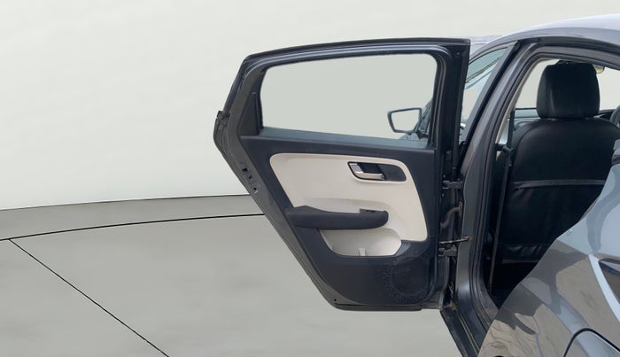 2022 Tata ALTROZ XZ PETROL, Petrol, Manual, 29,714 km, LHS Rear Door