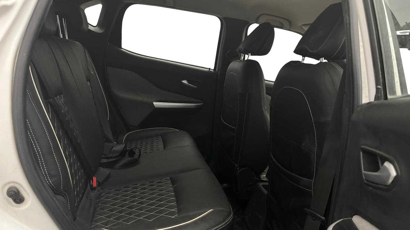 2021 Nissan MAGNITE XL, Petrol, Manual, 19,105 km, Right Side Rear Door Cabin