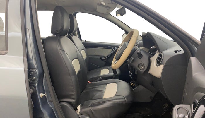 2015 Renault Duster 85 PS RXL DIESEL, Diesel, Manual, 67,785 km, Right Side Front Door Cabin