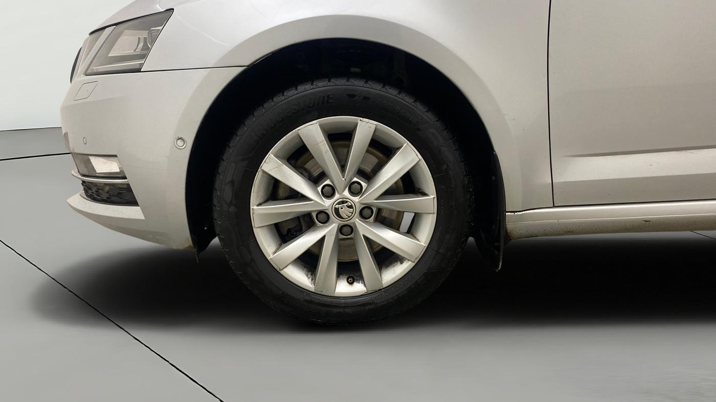 2018 Skoda Octavia L&K 1.8 TSI AT, Petrol, Automatic, 76,751 km, Left Front Wheel