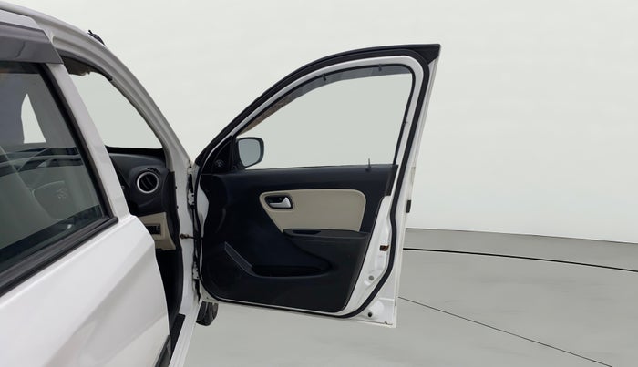 2022 Maruti Alto VXI, Petrol, Manual, 31,887 km, RHS Front Door