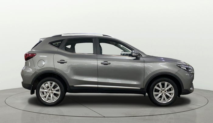 2022 MG ASTOR SUPER EX 1.5 MT, Petrol, Manual, 42,227 km, Right Side View
