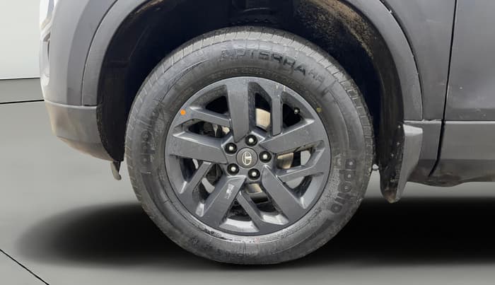 2020 Tata Harrier XT PLUS 2.0L KRYOTEC DARK EDITON, Diesel, Manual, 1,24,567 km, Left Front Wheel