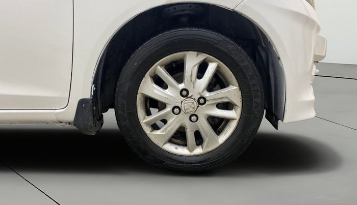 2013 Honda Amaze 1.5L I-DTEC VX, Diesel, Manual, 1,40,616 km, Right Front Wheel