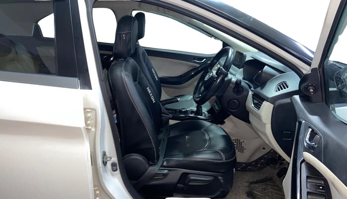 2021 Tata NEXON XZ PLUS (O) PETROL, Petrol, Manual, 69,070 km, Right Side Front Door Cabin