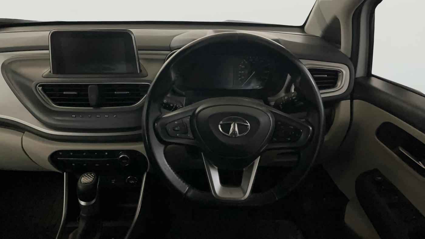 2023 Tata ALTROZ XZA PLUS, Petrol, Automatic, 82,235 km, Steering Wheel Close Up