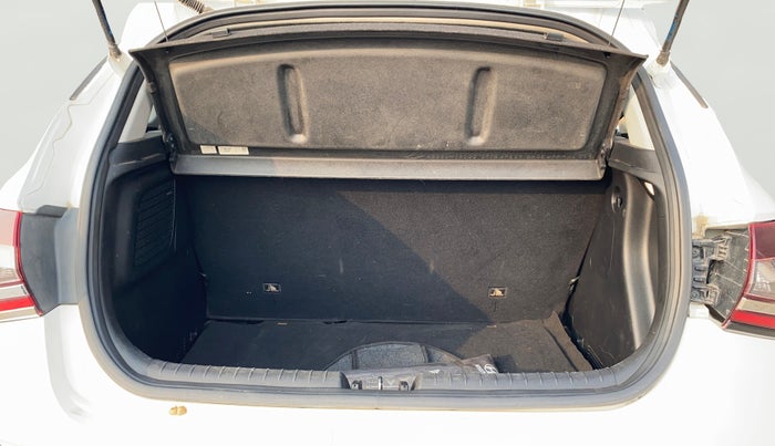 2020 Hyundai NEW I20 ASTA (O) 1.0 TURBO GDI DCT, Petrol, Automatic, 49,434 km, Boot Open Zoomed View